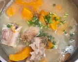 Hình bước làm 2 của món Canh bí ngô giò heo