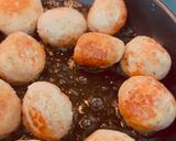 A picture of step 4 of Meatballs in Almond Sauce! 🧄🍞🧅.