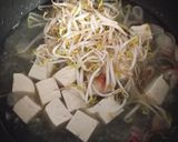 Foto langkah ke 3 dari resep Sop toge tahu.