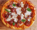 Foto del paso 15 de la receta: Pizza v2 de butifarra y cebolla