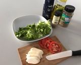 Foto del paso 2 de la receta: Pollo a la plancha con ensalada capresa 🐔🥗