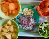 Foto langkah ke 1 dari resep Sop Ikan Patin.