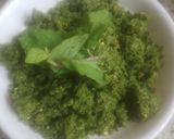 A picture of step 3 of Sukhi bhel chutney.