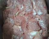 Foto del paso 3 de la receta: Papas al horno con centro de carne de cerdo ahogadas en cerveza