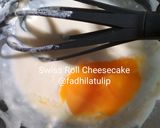 Foto langkah ke 2 dari resep Swiss roll cheesecake (gluten-free & 2 telur).