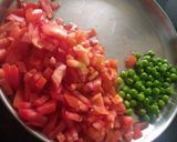 A picture of step 2 of Tamato methi pulao.