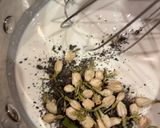 A picture of step 3 of OoLong Lychee Cream Cake.