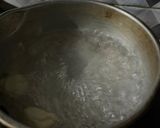 Foto langkah ke 2 dari resep Sop sayur sohun.