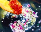A picture of step 2 of “SCRABBLED EGG Noodles”.