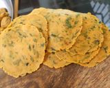 A picture of step 3 of Gehu methi puri.