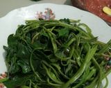 Foto langkah ke 3 dari resep Plecing Kangkung Khas Lombok.