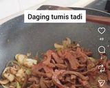 Foto langkah ke 3 dari resep Beef Stroganoff.