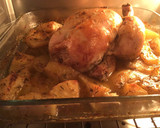 Foto del paso 3 de la receta: Pollo asado con hierbas maceradas con raspadura de limón