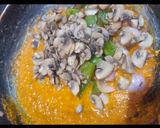 A picture of step 5 of Kadai Mushroom.