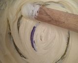A picture of step 2 of Fondant butter icing cake.
