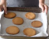 Foto del passaggio 5 della ricetta Semisfera al melone con glassa a specchio