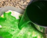 Foto del paso 4 de la receta: Gelatina Verde con su capa de philadelphia, nuez y piña!