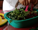 Foto del paso 4 de la receta: Ensalada de espinacas y betabel con aderezo de naranja 🍊