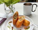Foto langkah ke 15 dari resep Roti Gulung Crispy Vla Matcha.