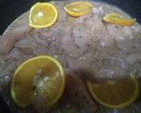 Foto del paso 2 de la receta: Pollo marinado con timbal de arroz y ensalada.👩🏼🍳😀