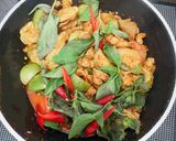 รูปขั้นตอนการทำที่ 6 ของ (คลีน)ผัดพริกแกงหมูใส่มะเขือ