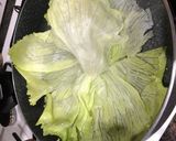 Foto del paso 4 de la receta: Canelón de lechuga con picado de ternera, champiñones y salsa de pimientos
