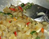 Foto langkah ke 4 dari resep Kikil tumis pedas.