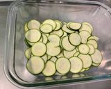 Une image de l'étape 8 de Gratin de courgettes et pommes de terre au lomo et roquefort.
