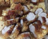 รูปขั้นตอนการทำที่ 1 ของ ผัดเครื่องแกง หมูกรอบ