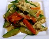 รูปขั้นตอนการทำที่ 4 ของ แตงผัดไข่