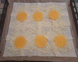 Húsvéti sajt 🧀tekercs 🐰🥚🐰főtt sonkával recept fázis 2 fotója