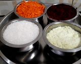 चुकन्दर गाजर बर्फी (chukandar gajar burfi recipe in Hindi) रेसिपी चरण 1 फोटो
