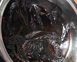 Foto del paso 2 de la receta: Chuleta de cerdo en salsa de 3 chiles 🐽🌶🌶🌶