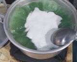 Foto langkah ke 2 dari resep Puding kelapa melon cup.