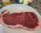Foto del paso 1 de la receta: Entrecot de ternera acompañado de revuelto de calabacín, en un plis plas