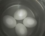 A picture of step 1 of Alu Anday gravy.