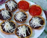 Foto langkah ke 9 dari resep 256. Martabak Manis Bolu Bersarang, Empuuk dan Lembuut.