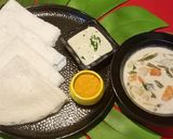 A picture of step 6 of Neer Dosa and Vegetable Stew.