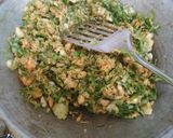 Foto langkah ke 3 dari resep Urap Daun Kencur.