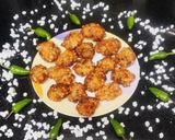 A picture of step 5 of Sabudana pakoda.