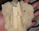 A picture of step 2 of Double cheese potato croquettes.