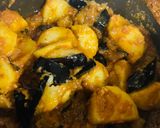 A picture of step 7 of Aloo Baingan.