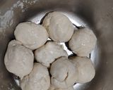 A picture of step 1 of Parotta.