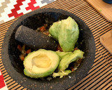 Foto del paso 4 de la receta: Guacamole estilo tropical