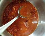 A picture of step 4 of Thai Honey Chilli Sauce.
