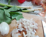 Foto del paso 2 de la receta: Potaje exprés de marisco y setas chinas