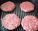 Foto del paso 2 de la receta: Hamburguesas caseras a la napolitana