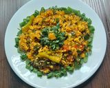 A picture of step 4 of Paneer spring onion bhurji.