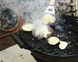 Hamburger, házi bucival recept fázis 6 fotója