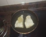 Foto del paso 3 de la receta: Merluza adobada, empanada y frita con papas fritas y alioli